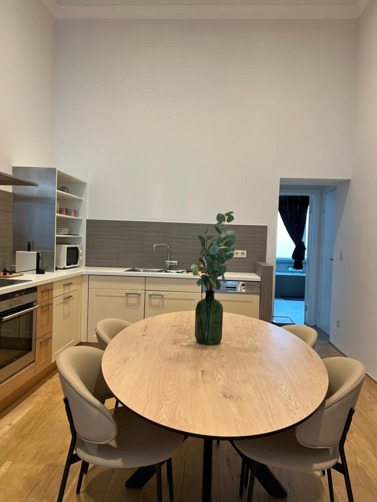 Quartier Louise Apartment Brüssel